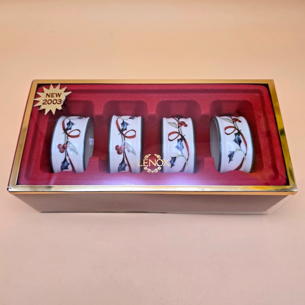 Lenox Winter Greetings Everyday Napkin‎ Rings Set of 4 Holly Berries Ivory China - Picture 12 of 14